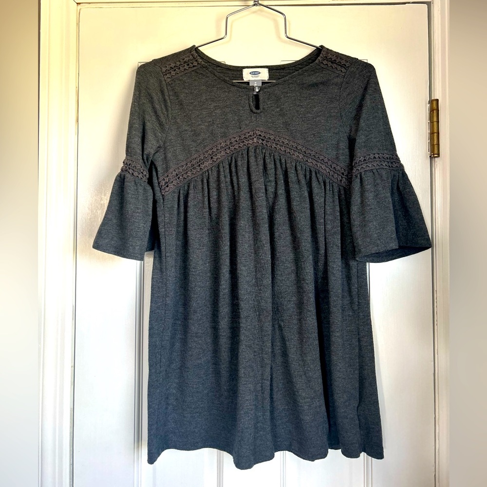 Old Navy dress with bell sleeves girls size medium 8